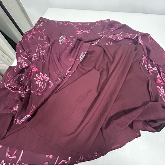 Chico's Burgandy Pink Pleated A-Line Midi Skirt Chico’s size 2.5 (Size L/14) - Picture 8 of 10